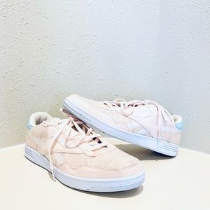 Reebok Women’s Light Pink Low Top Sneakers Size 11 NWT